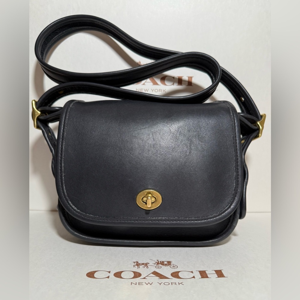 Vintage Coach Legacy black Leather Small Flap Bag 9965 Shoulder Crossbody